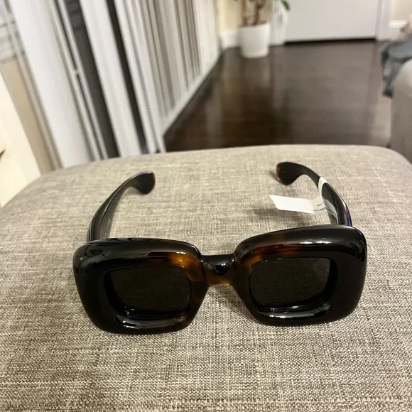 Loewe Tortoiseshell Women's Glasses - Picture 4 of 5